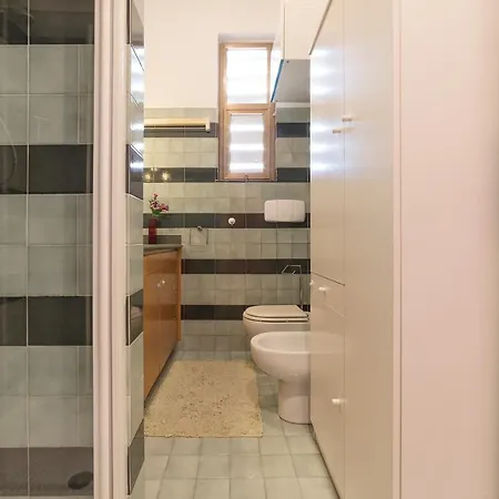 Euclide Exclusive Flat