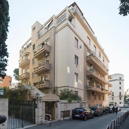 Euclide Exclusive Flat Roma