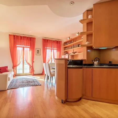 Euclide Exclusive Flat *
